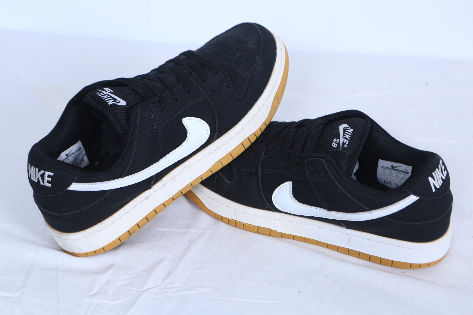 Nike SB Dunk Low Pro'Black, White & Gum' Edition