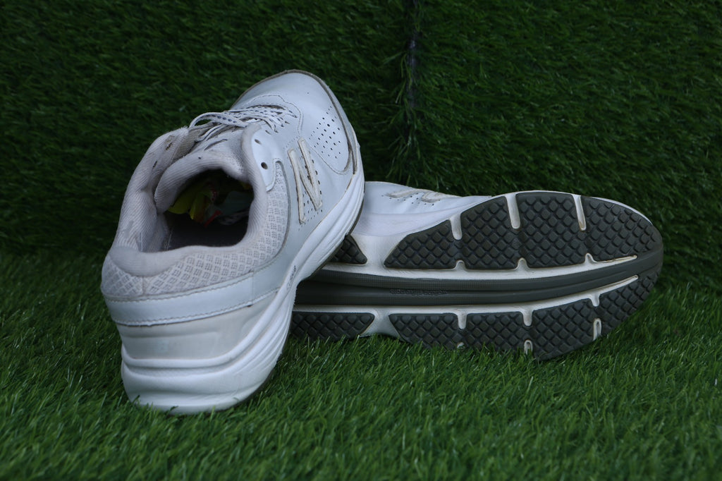 Retro 411 V2 Style Walking Shoes