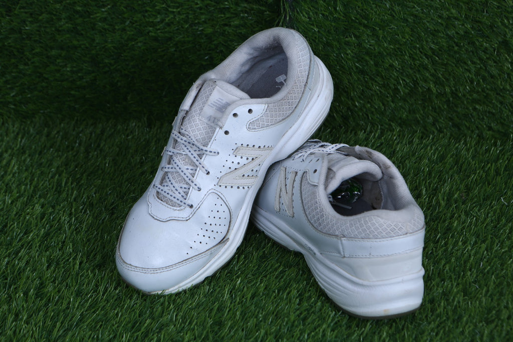 Retro 411 V2 Style Walking Shoes