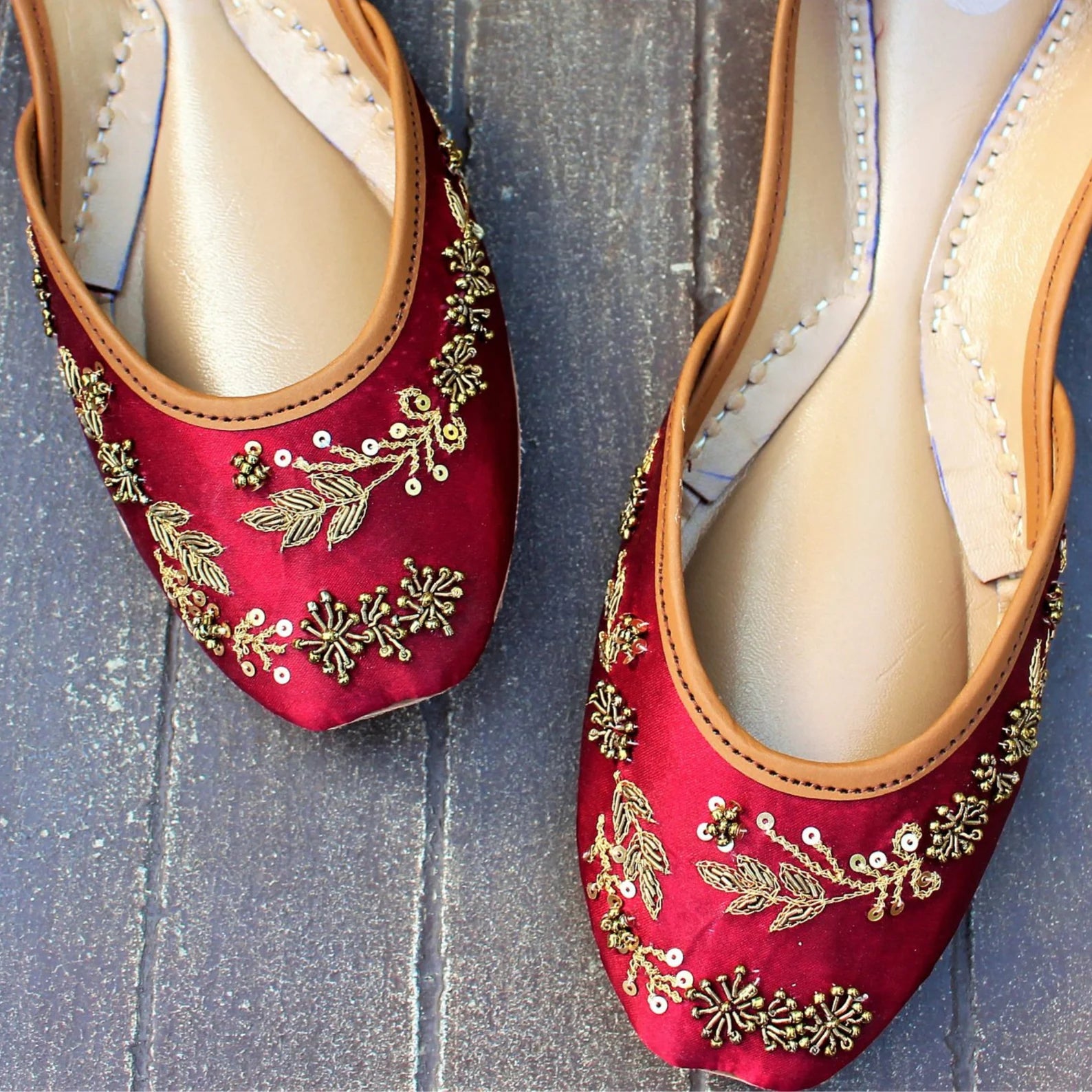 Maroon khussa handcrafted silk jutti gold zari embroidery women Pakistan – ZYRO GULNAAR